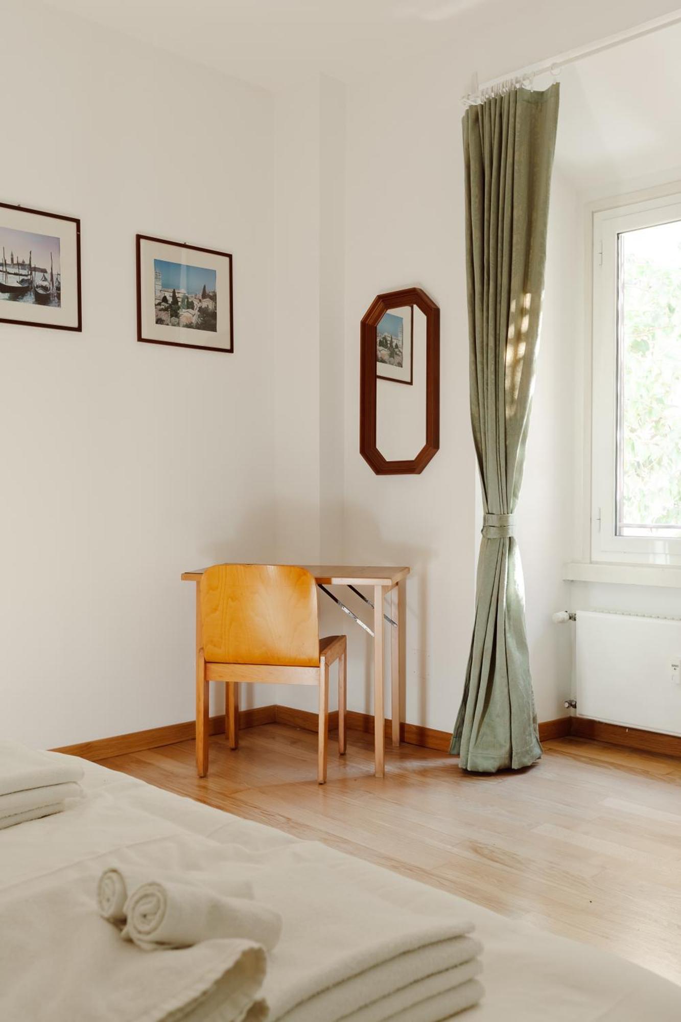 Happy Apartment