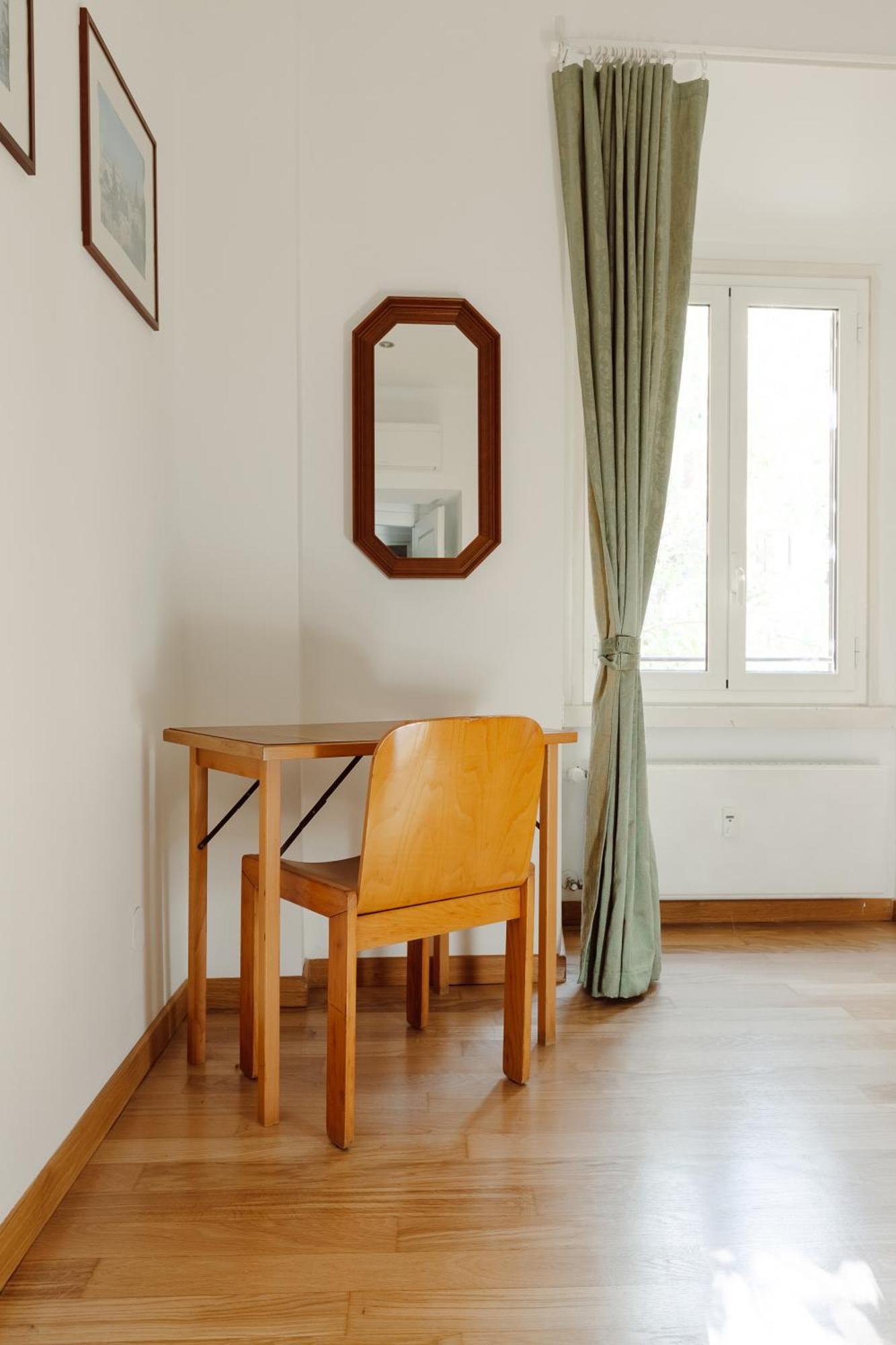 Happy Apartment